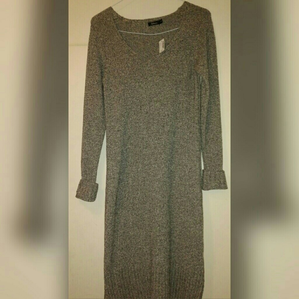 NEW Super comfortable v-neck sweater dress